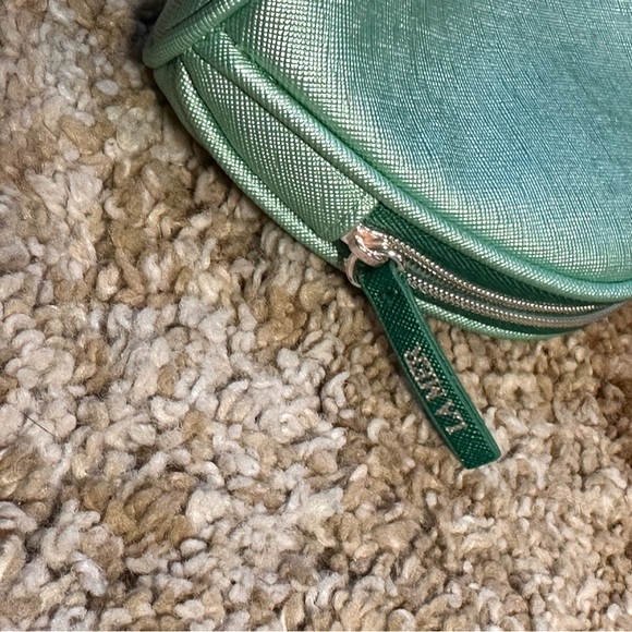 **5 ITEM BUNDLE** Including: La Mer Green Cosmetic Bag with 4 Skincare Items NWT - Picture 12 of 15